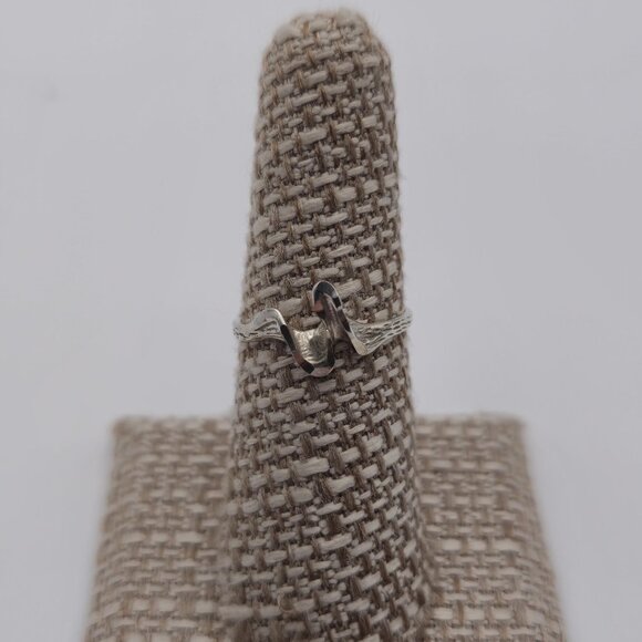 Size 6.75 Sterling Silver Cute Abstract Delicate Ring A2116 - Picture 1 of 7